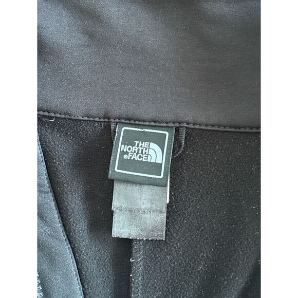 The North Face Men’s Medium Black Quilted Zip Jacket MINOR FLAW - Picture 12 of 12